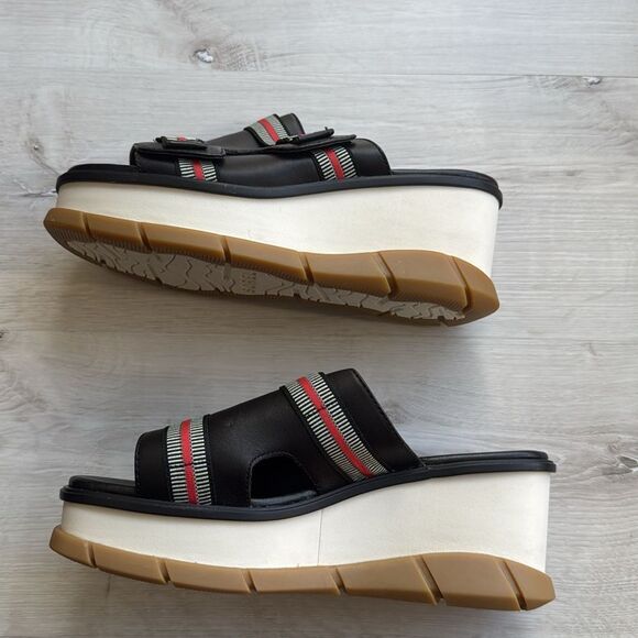 Sorel Joanie III Slide Women's Black and Red Sandals size 9 NWT in box - Picture 11 of 12